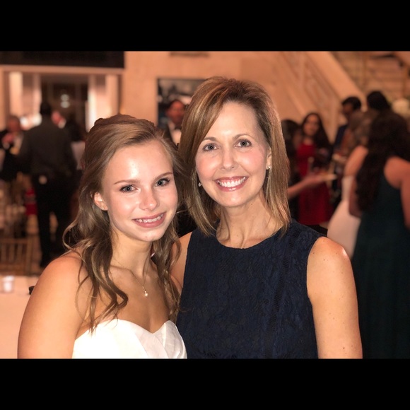 Meet your Posher, Elizabeth - Picture 1 of 1